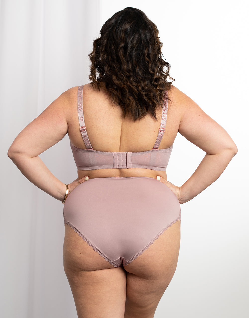 BH "Diamond" taupe