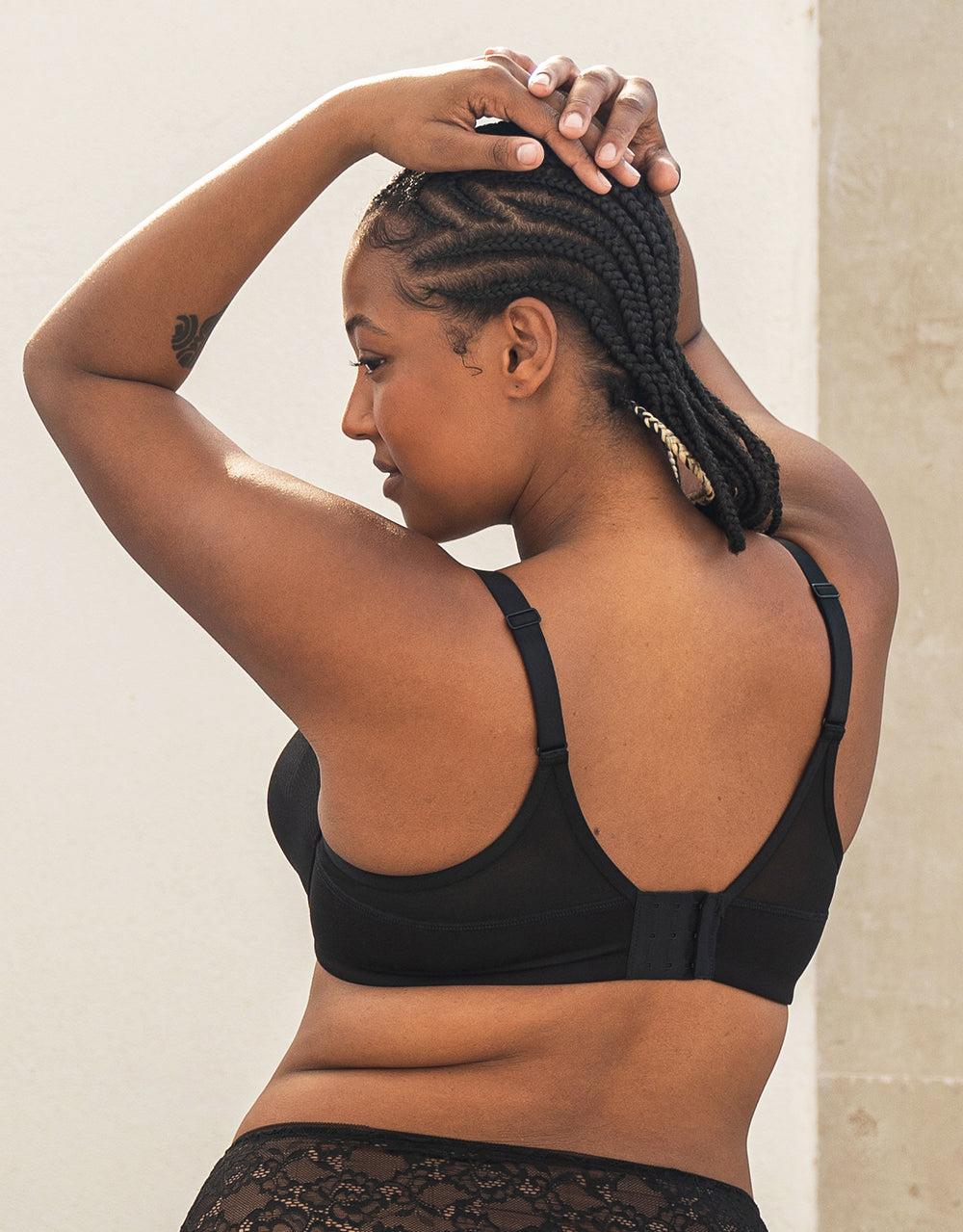 BH "Taya" black