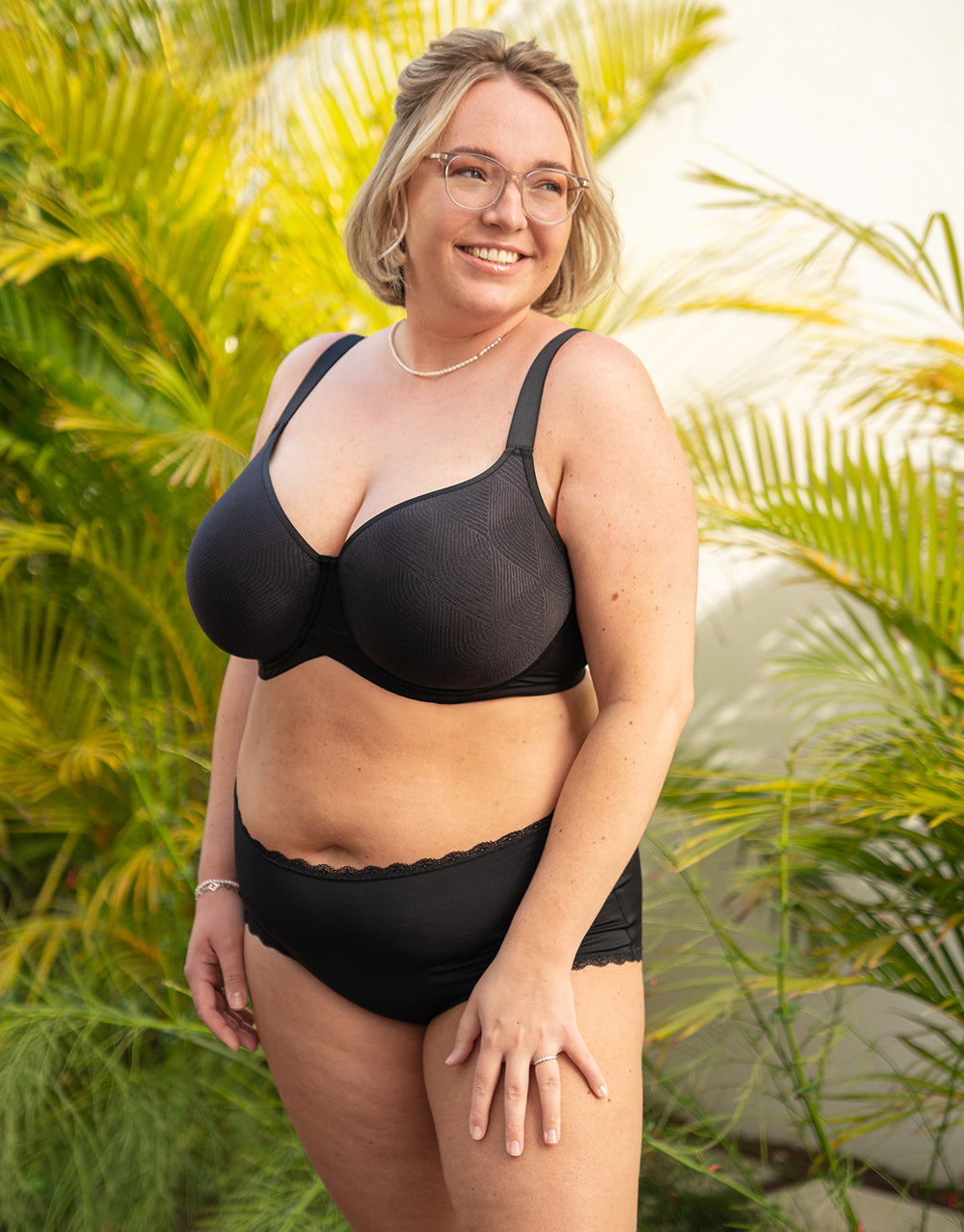BH "Taya" black