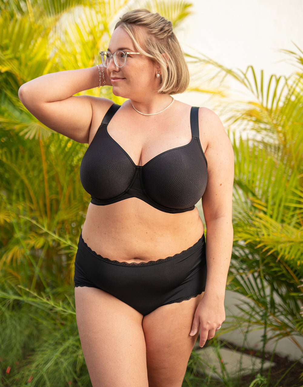 BH "Taya" black