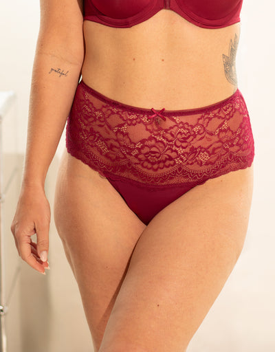High-String Lace Basic Bordeaux