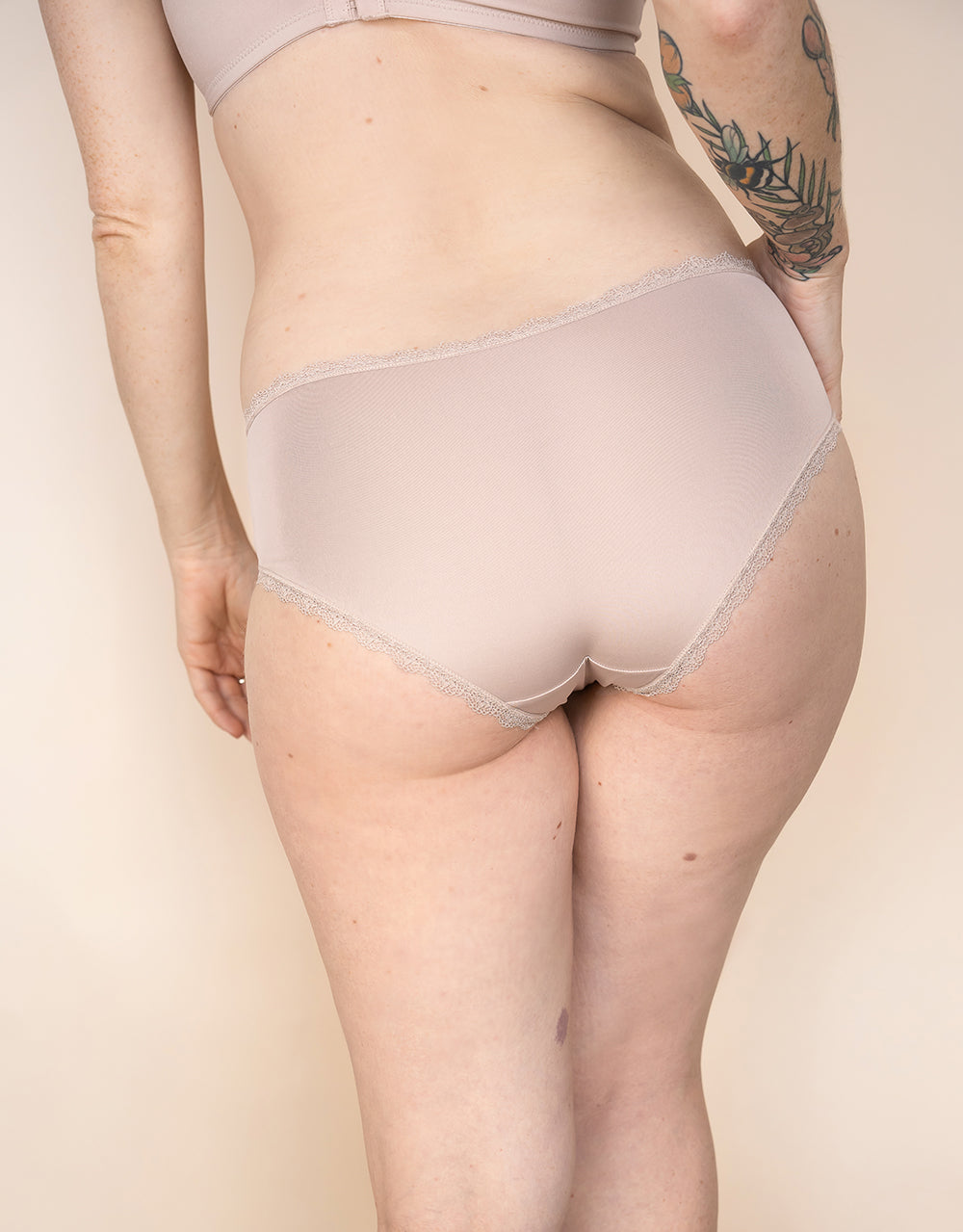 Panty "Basic" sand