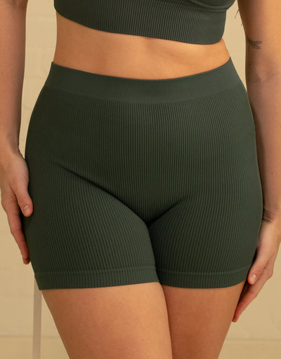 High-Waist-Shorts-Set 2x Freeda Black/Olive